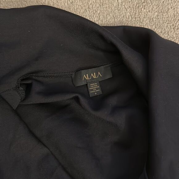 Alala Jacket SMALL great condition worn a few times. Black jacket - Picture 2 of 7